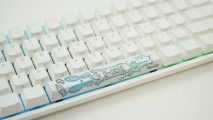 teclado_gamer_ducky_one_2_mini_pure_white_rgb_cherry_brown_rgb_double_shot_pbt_mecanico - Miniatura 7
